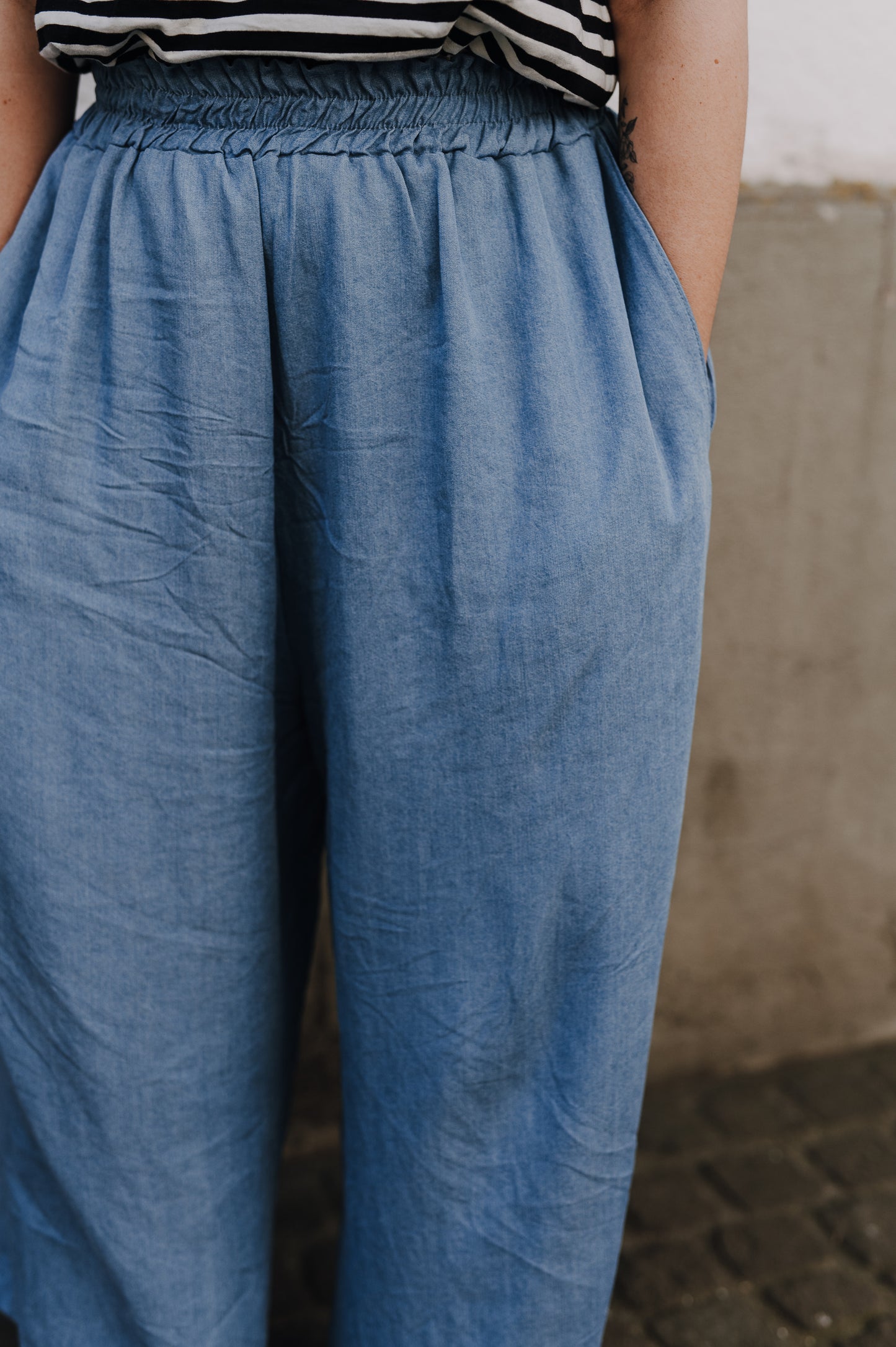 Die Jeden-Tag-Hose đź–¤ weite Sommerhose im Marlene-Stil | Denim Look