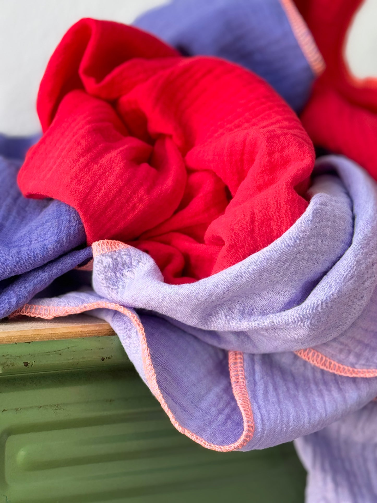 Mix*It | 3 Farben, 1 Schal, maximaler Style - flieder, rot, lila