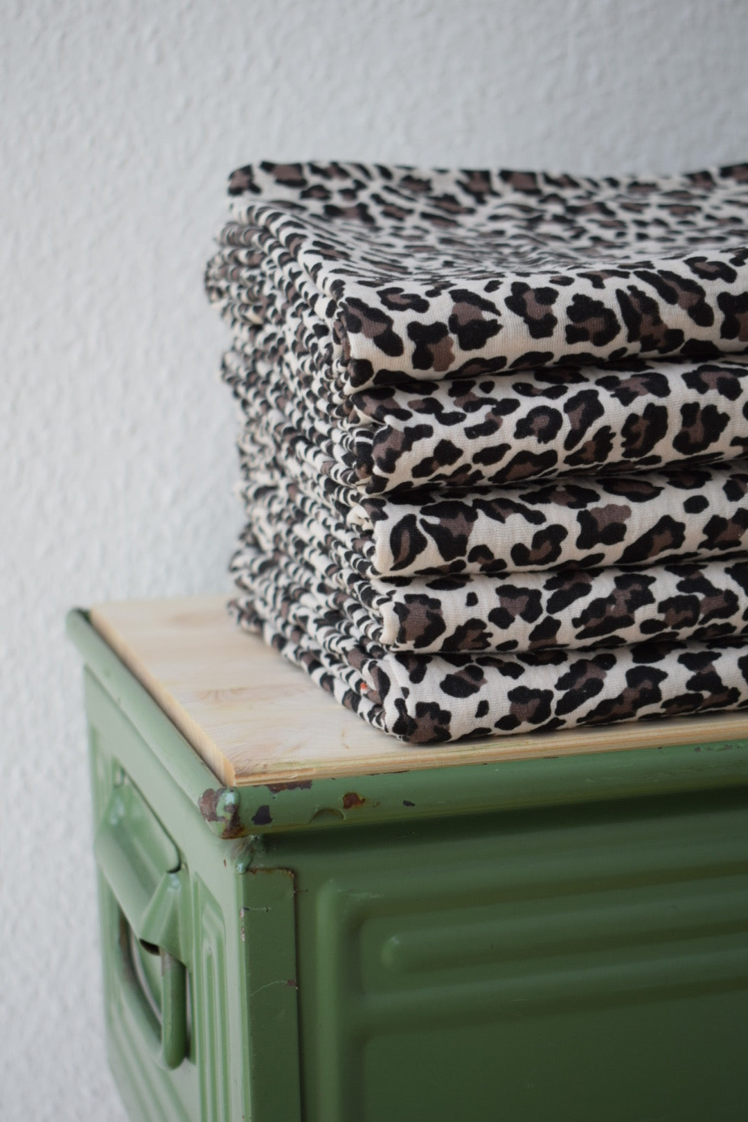 Kein Basic. Ein Statement. Musselinschal in Bio | LEO