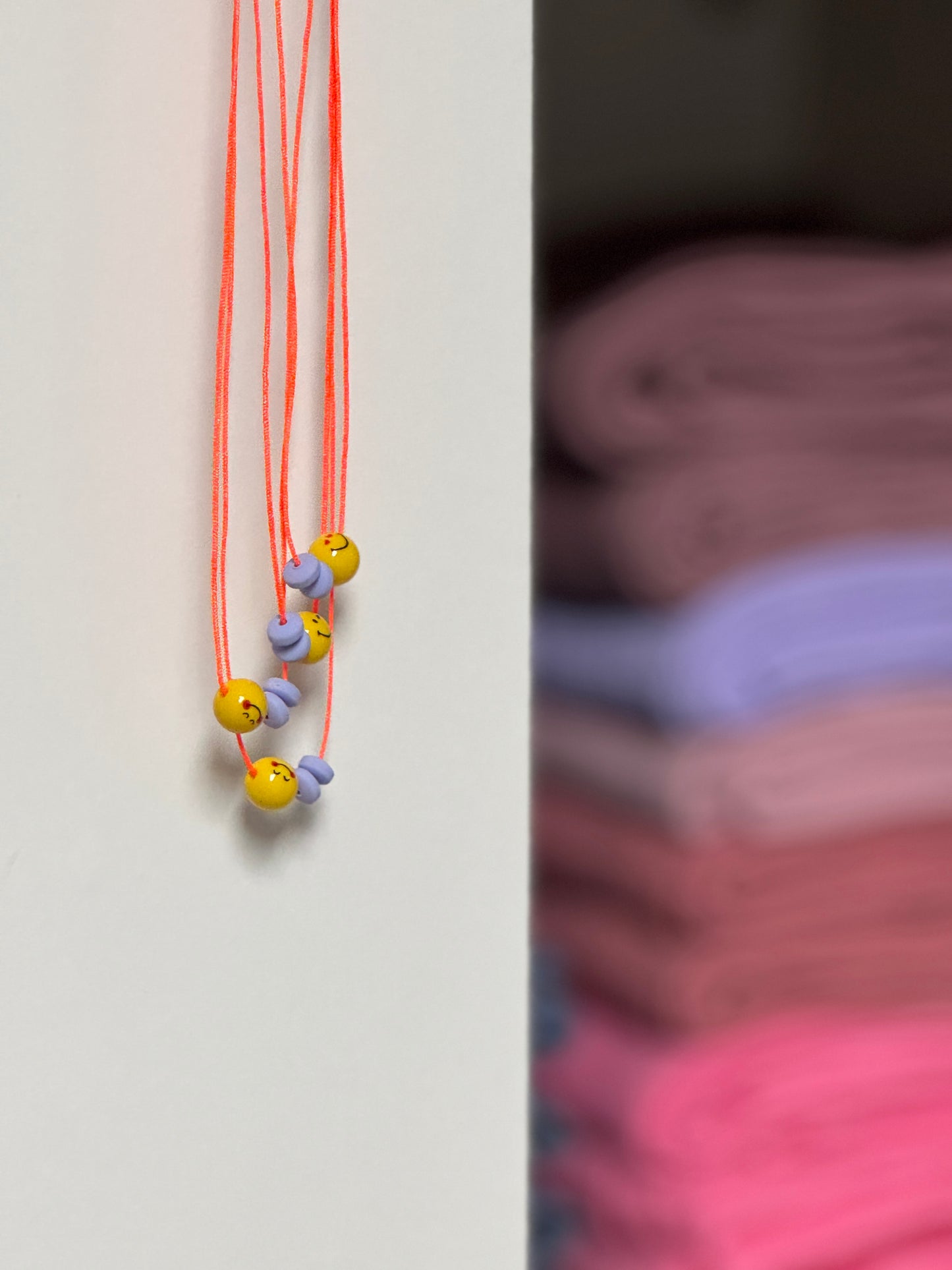Statement-Kette mit Smiley – gute Laune zum Umhängen