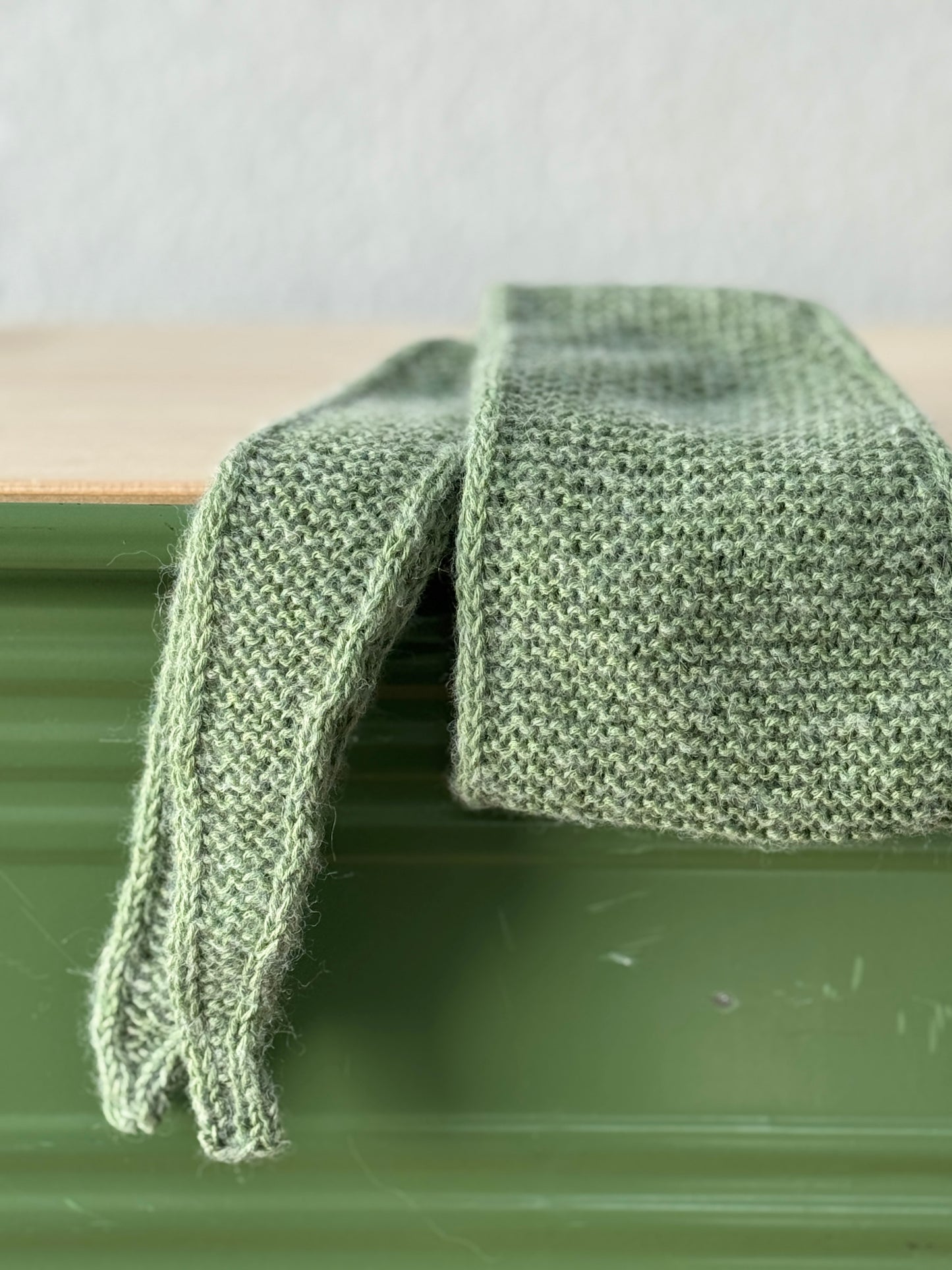 Kleiner Schal, große Liebe | handgestrickt | grün