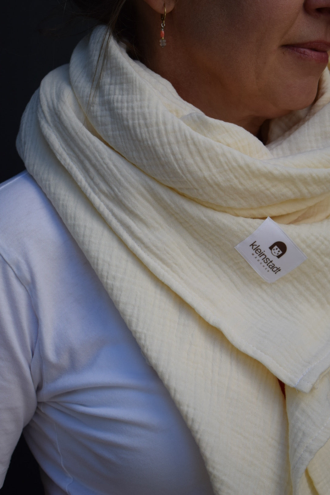 Kein Basic. Ein Statement. Musselinschal in Bio | creme