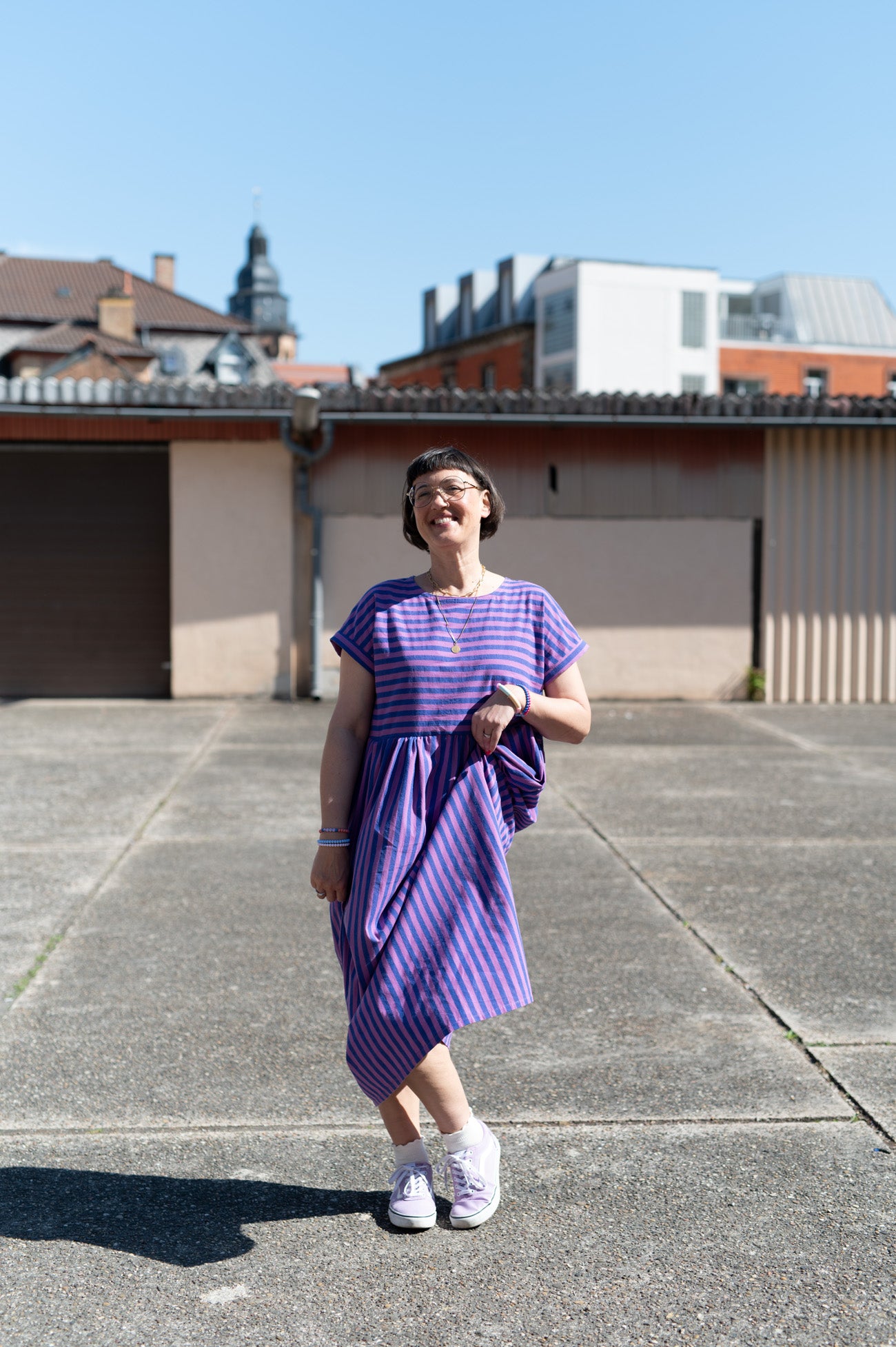 Oversize Streifenkleid | Einfach anziehen. Gut aussehen.