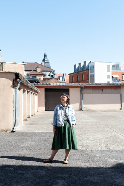 HEDDA Rock Musselin waldgrün – Damen Midirock mit Gummibund, Outfit mit Jeansjacke