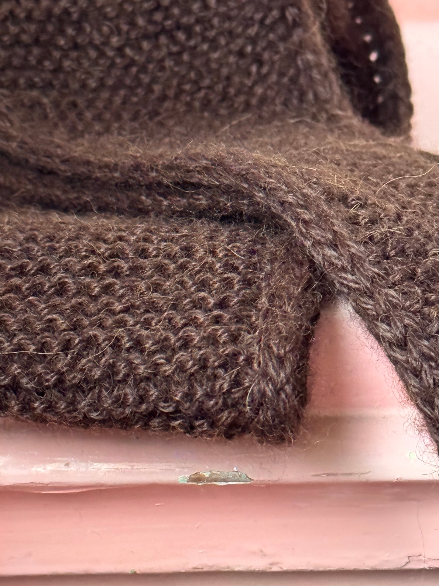 Kleiner Schal, große Liebe | handgestrickt | Alpaka braun