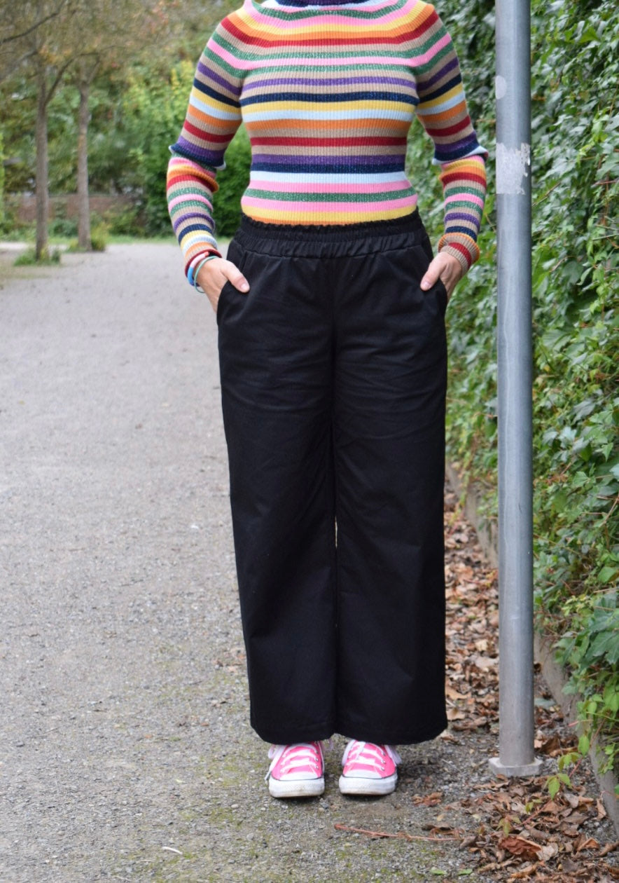 Culotte aus Baumwoll-Twill | bequem, lässig & everyday-ready | schwarz