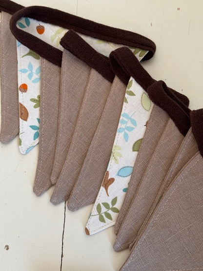 Wimpelkette | handmade Leinen Einzelstück in Taupe mit Eichelprint