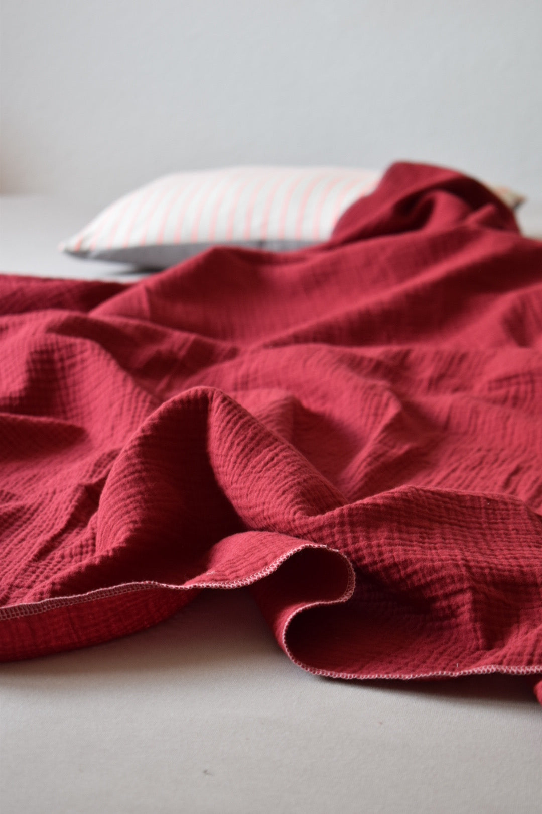 Leichte Musselindecke Bio-Baumwolle | Sommer Must-Have | bordeaux