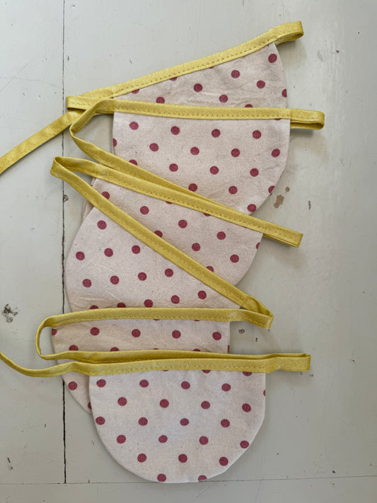 Wimpelkette Pünktchen | Handmade Girlande | rosa