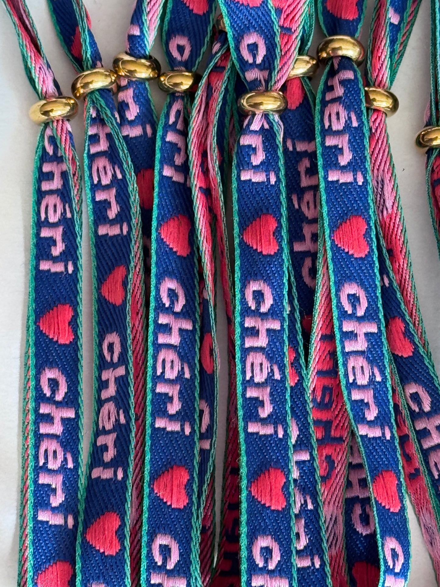 Lieblingsbänder | Handgemachte Stoffarmbänder & Festivalbänder