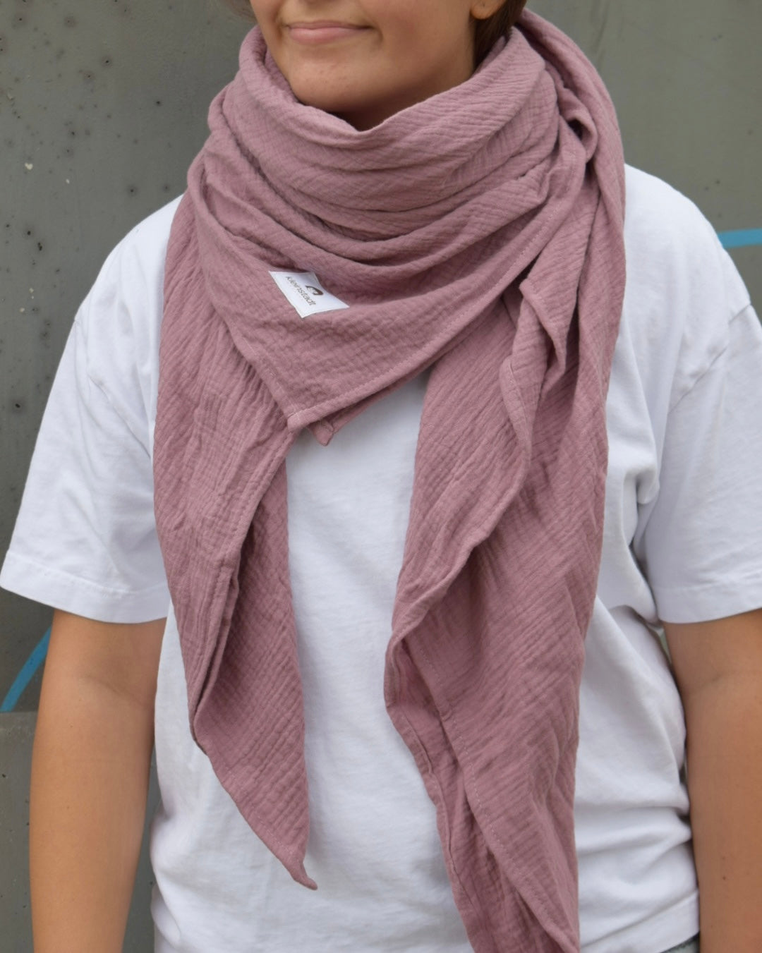 Musselinschal Mauve aus Bio-Baumwolle. Kein Basic. Ein Statement.