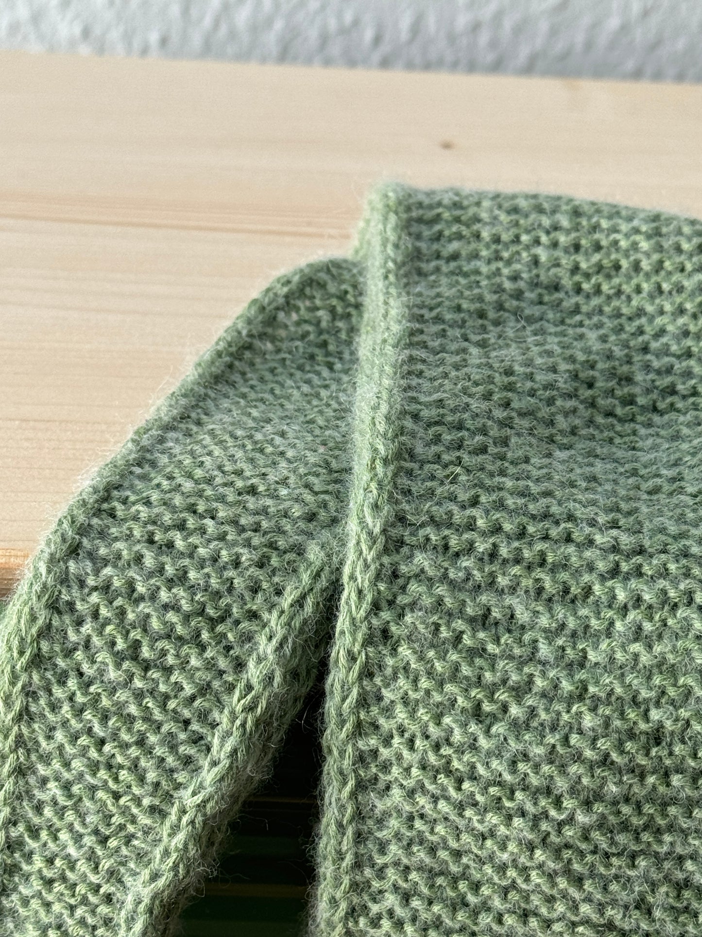 Kleiner Schal, große Liebe | handgestrickt | grün