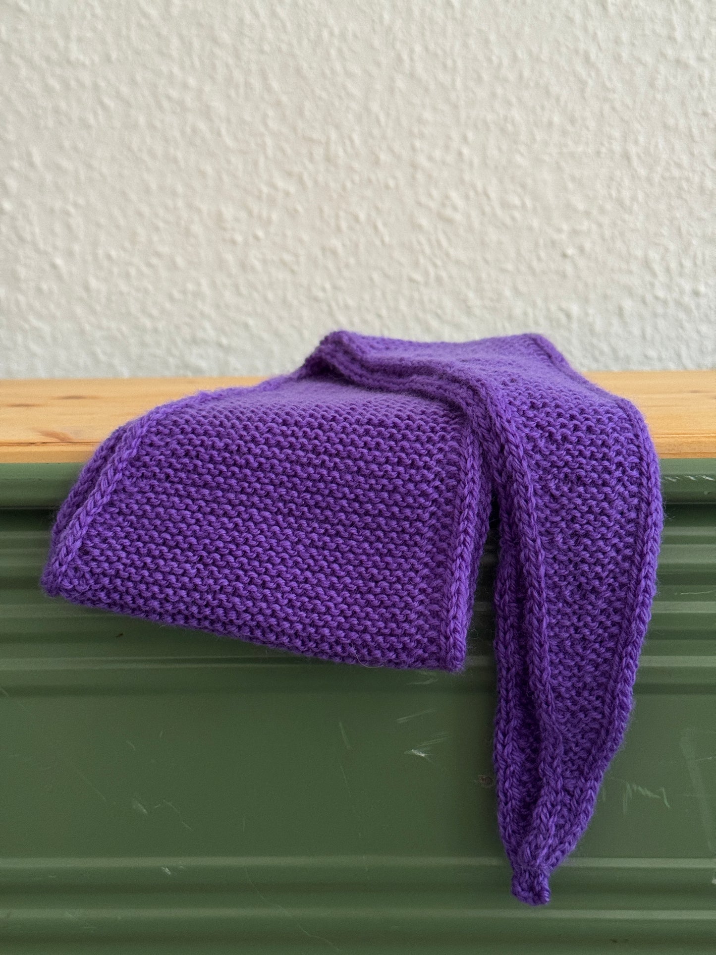 Kleiner Schal, große Liebe | handgestrickt | lila